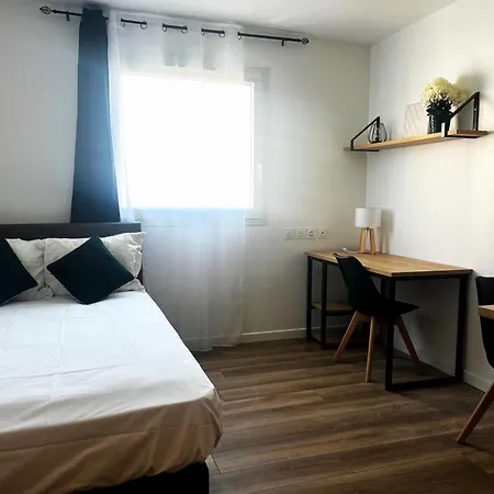 Neoresid St Sever Appartement *