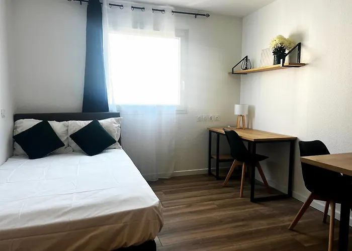 Neoresid St Sever 公寓 *